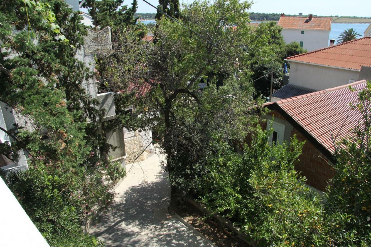 Bed & Breakfast Novalja Inn Kültér fotó