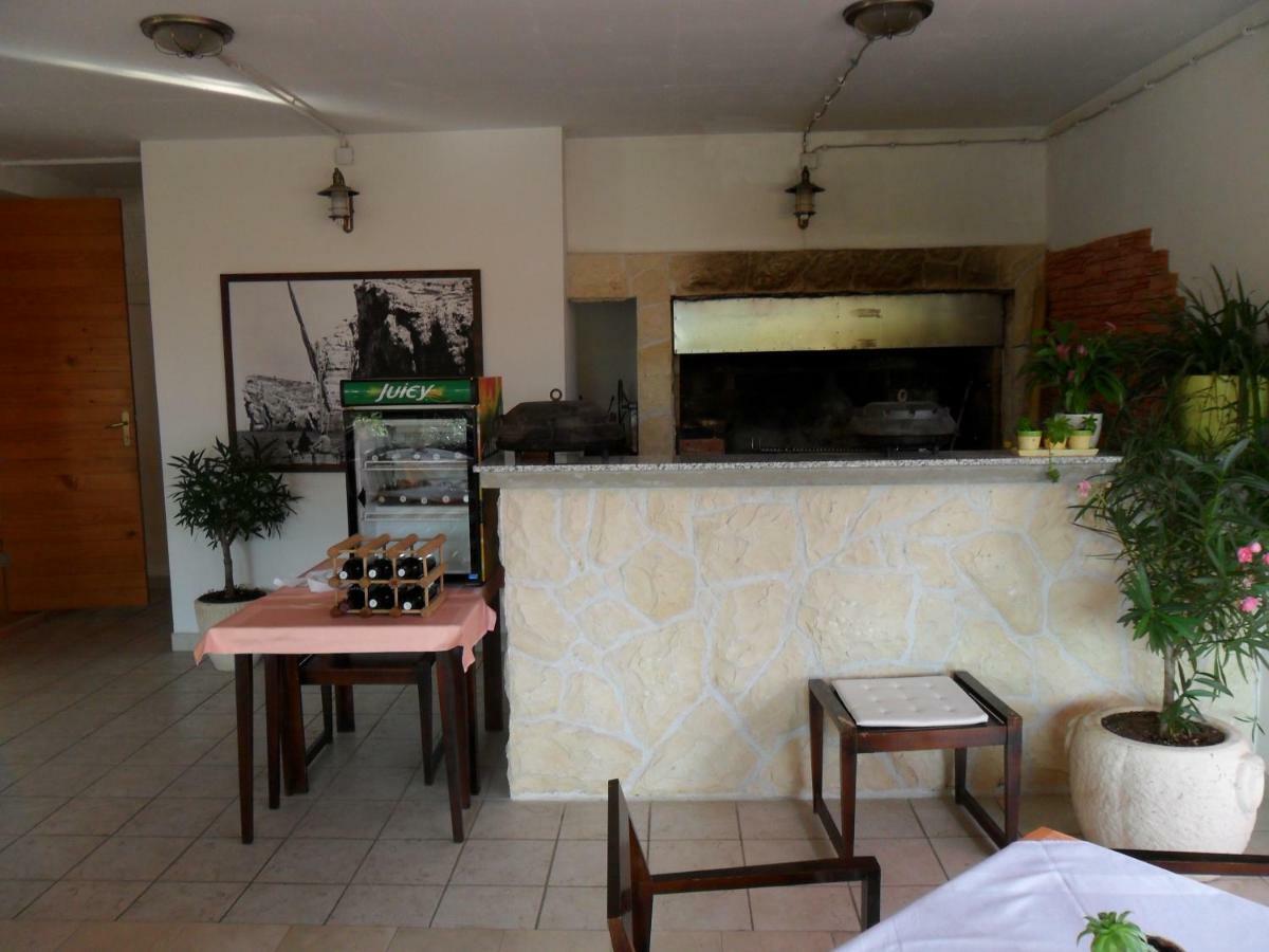 Bed & Breakfast Novalja Inn Kültér fotó
