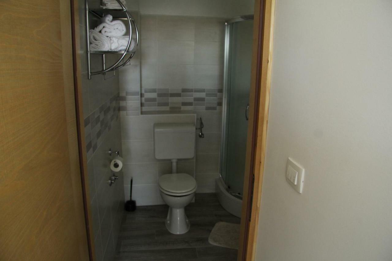 Bed & Breakfast Novalja Inn Kültér fotó