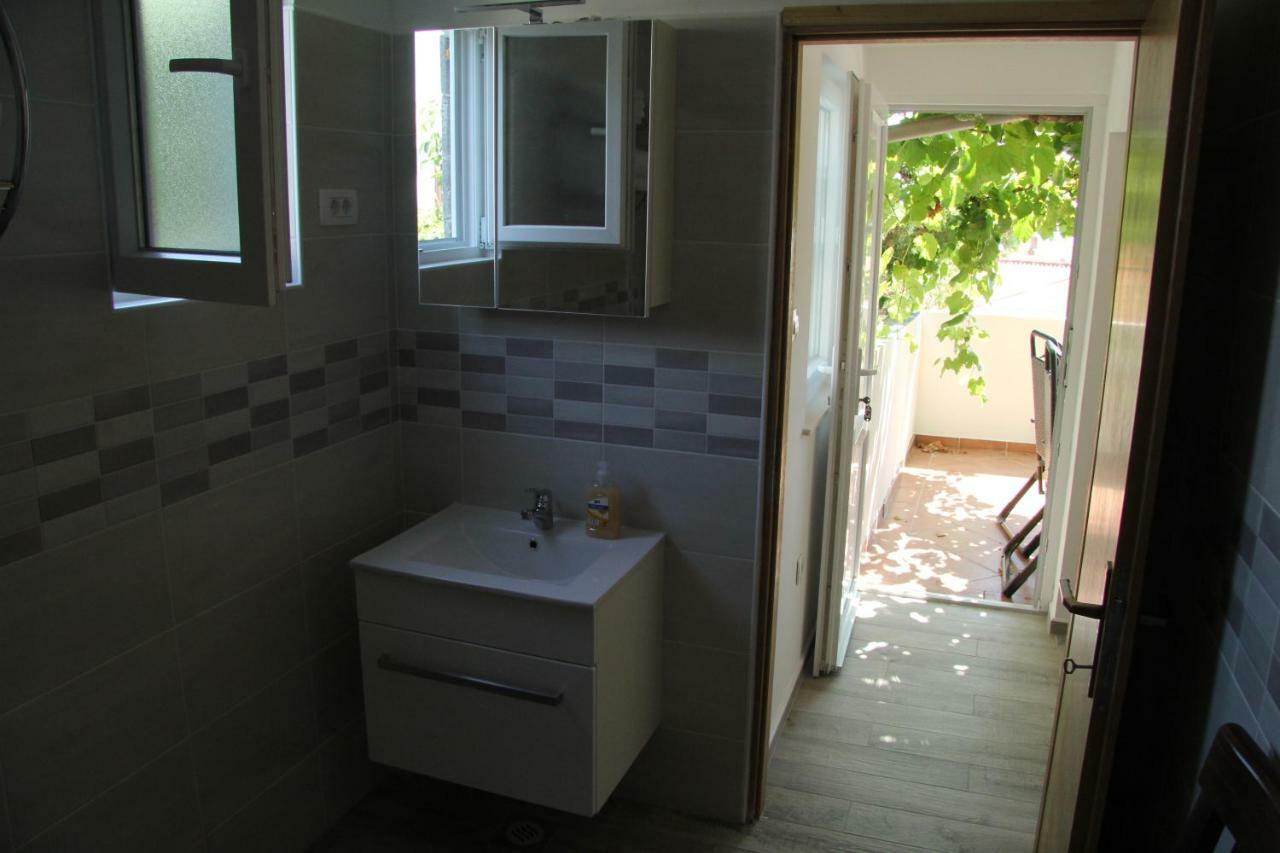 Bed & Breakfast Novalja Inn Kültér fotó